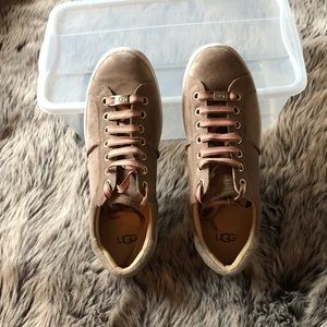UGG SUEDE TAN SNEAKERS-NEW W/O BOX